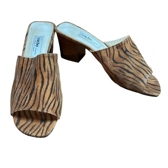 VINTAGE Sacha London Tiger Print Sandal Heels 8 - Picture 2 of 4